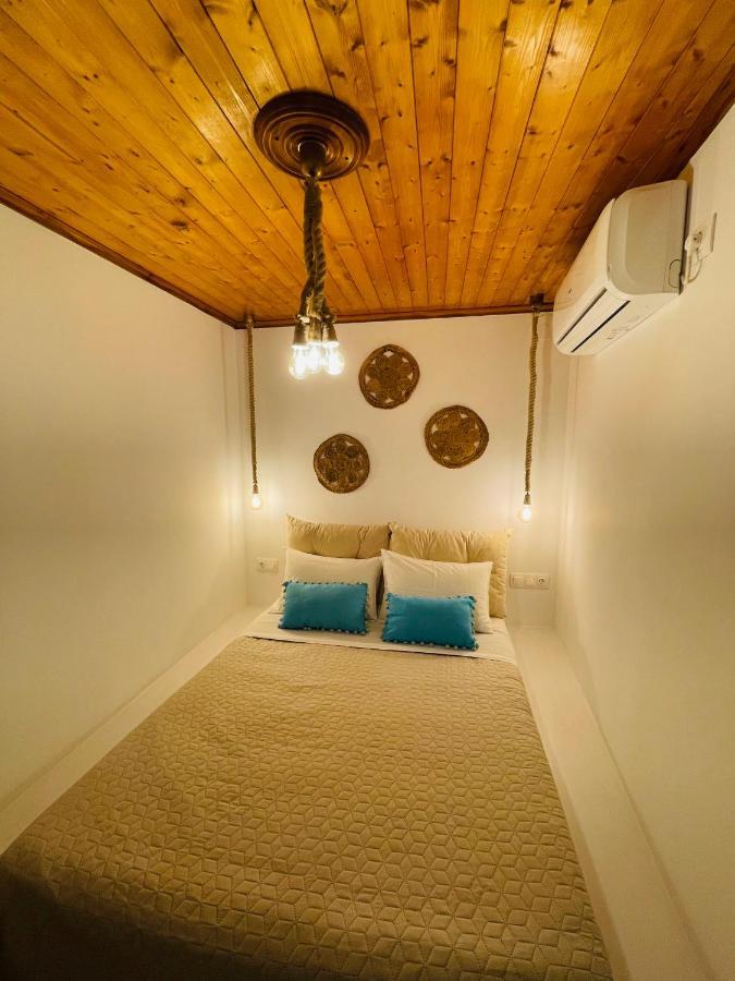 플라카 Erginas Boat House 아파트 외부 사진
